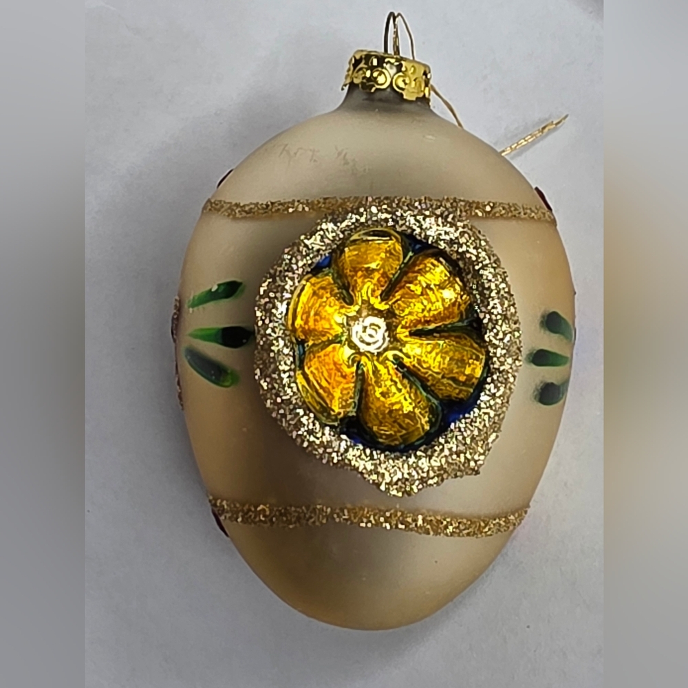 Gold embellished and glitter indent reflector ornament 1 3.25" excellent condit